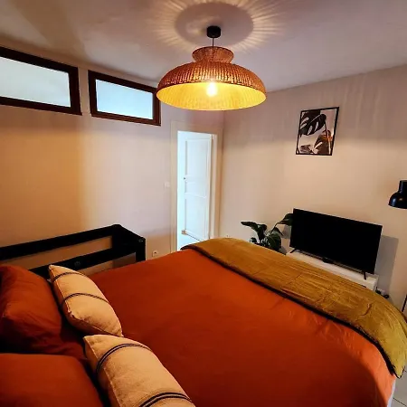 Ferienhaus La Casa Rosie, Charme Paisible A Les Flots