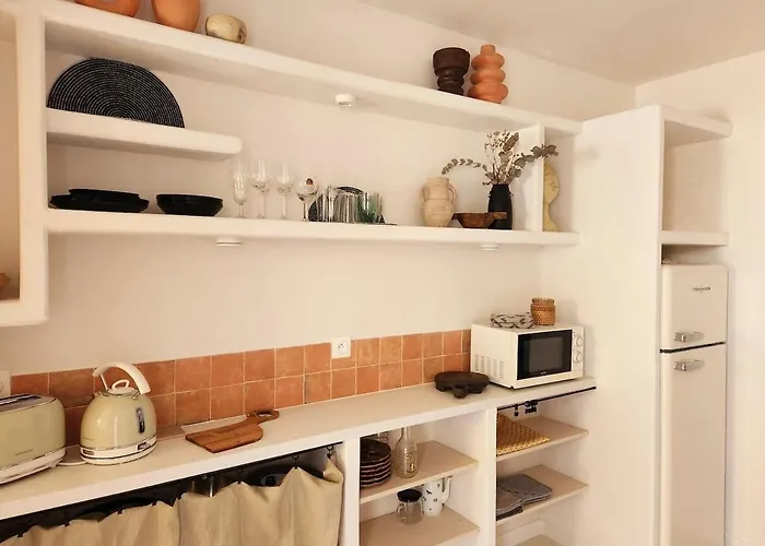 La Casa Rosie, Charme Paisible A Les Flots بيت للعطل *